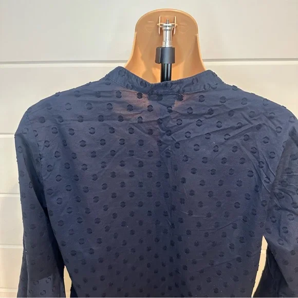 Van Heusen Navy 100% Cotton Textured V-Neck. Ladies Size: Medium - Picture 5 of 10